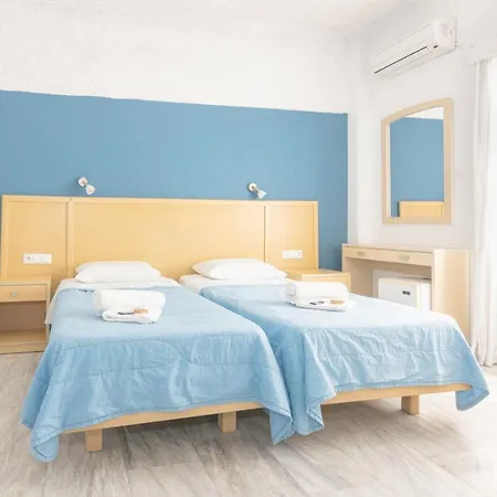 Carlos 3* Akrotiri (Santorini)